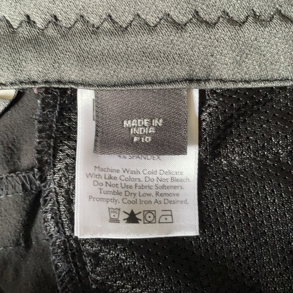 EDDIE BAUER TRAVEX BLACK HIKING CAPRIS - Picture 4 of 5